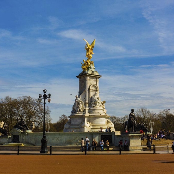 英伦维多利亚女王纪念碑